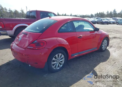 2013 Volkswagen Beetle 2.5L Entry z USA, uszkodzony, nr VIN 3VWFP7AT8DM624961